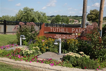 Tuthill Park Sign