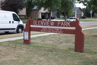 Glenview Park Sign
